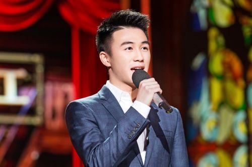 何猷君进军娱乐圈,从商业奇才到影视新星