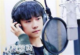 易烊千玺父母资料简介,低调育子，成就星途璀璨