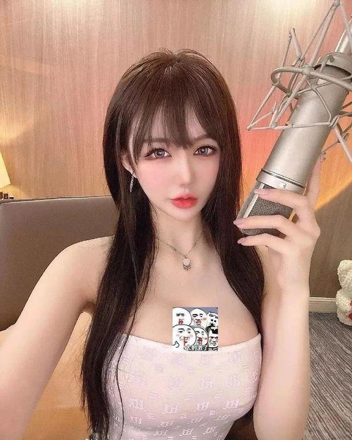 凸奶头女主播视频,揭秘网络直播界的性感魅力